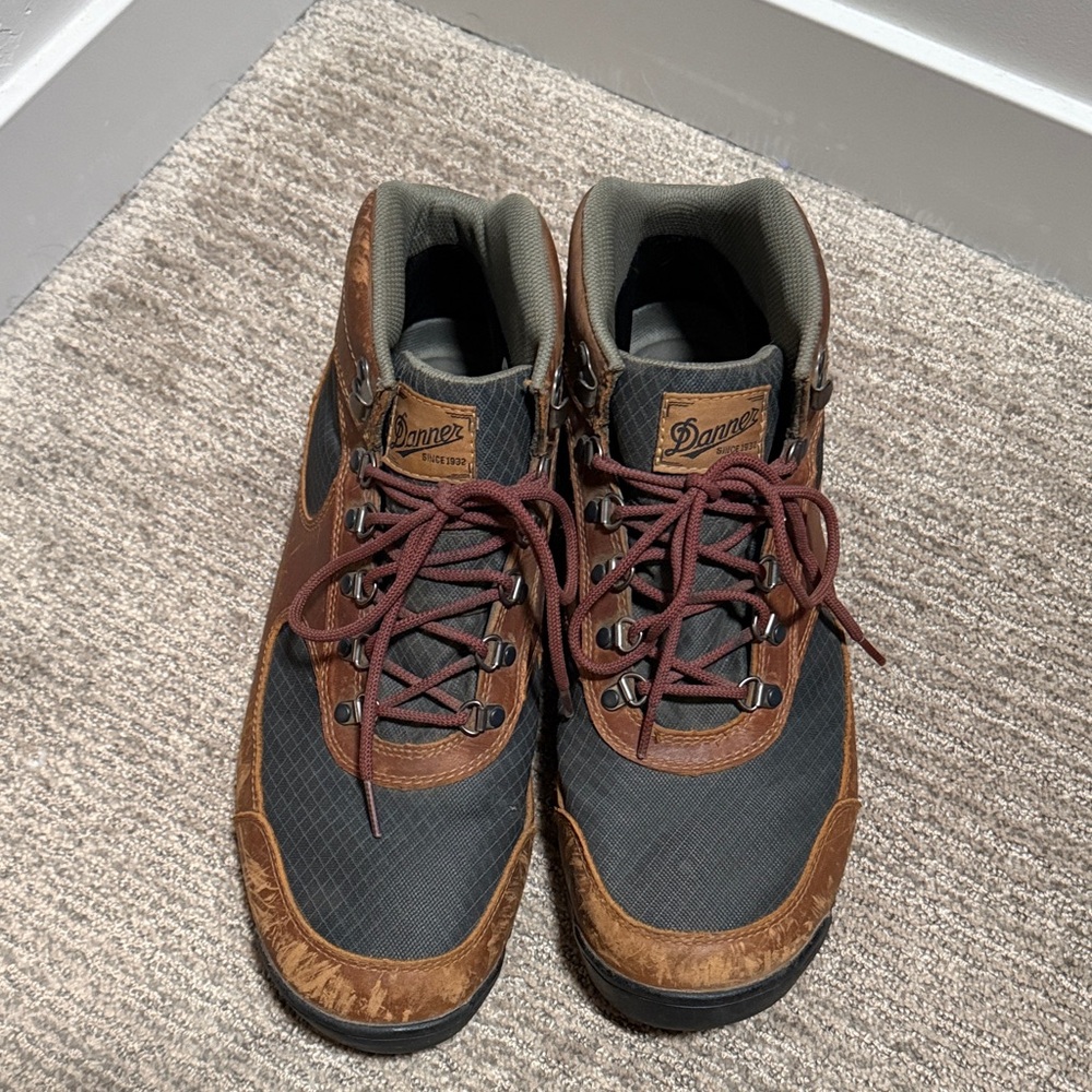 Danner Men's Black and Brown Outdoor Boots - Picture 11 of 11